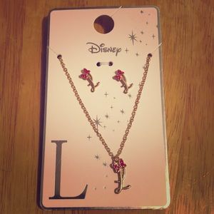 Minnie Mouse “L” Necklace Set